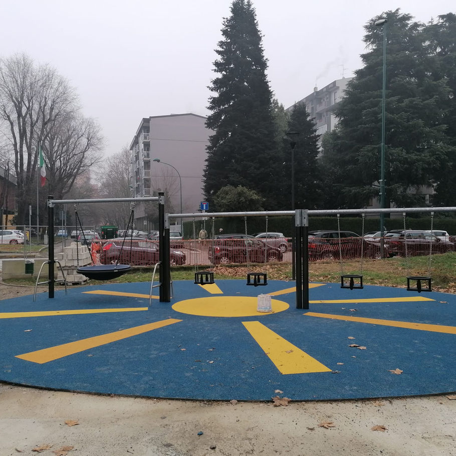 Lavori di riqualificazione del parco di viale Marche.